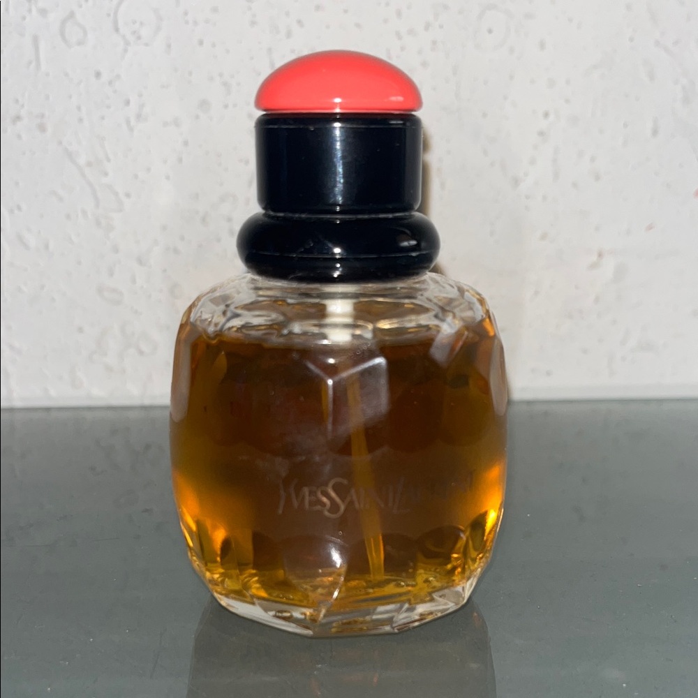 Vintage PARIS Yves Saint Laurent Eau de Toilette Spray
75 ML